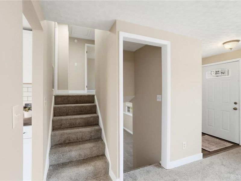 5540 Signet Drive, Huber Heights, OH 45424 Photo 37