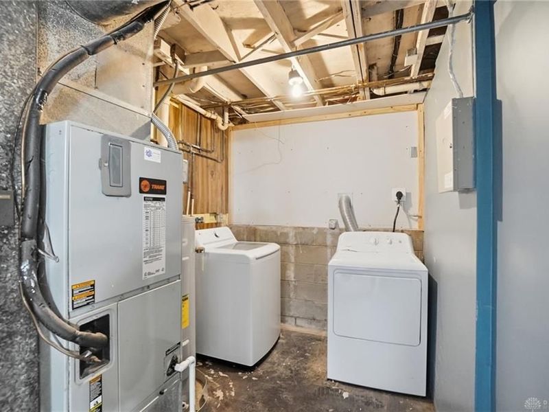 5540 Signet Drive, Huber Heights, OH 45424 Photo 43