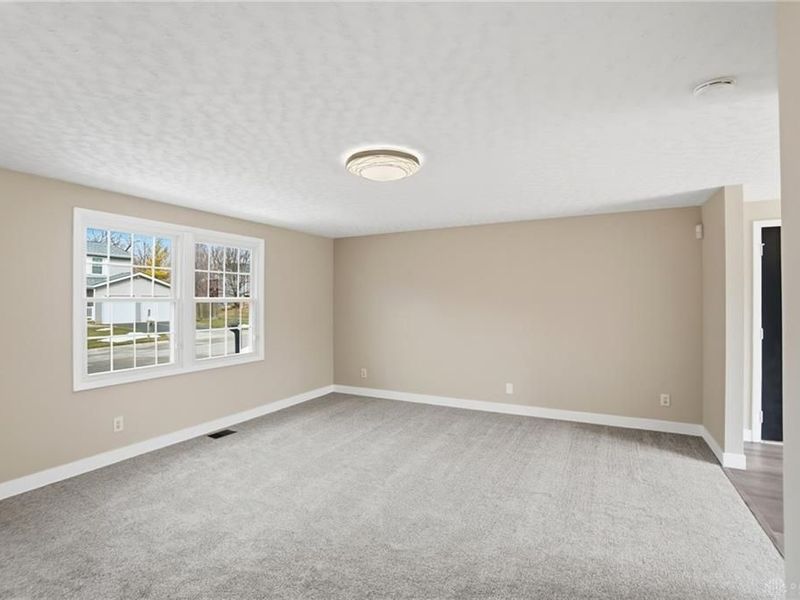 5540 Signet Drive, Huber Heights, OH 45424 Photo 9