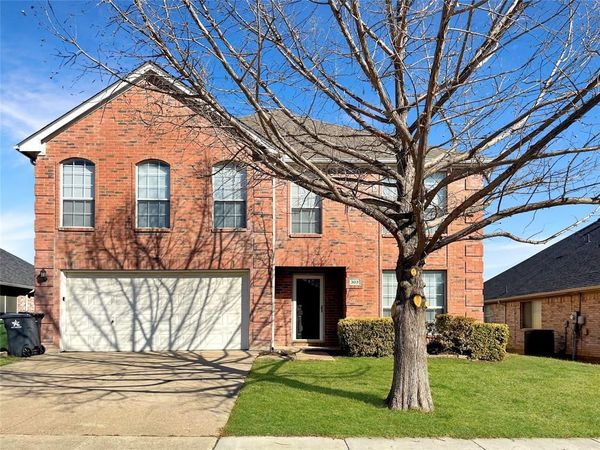 303 Quail Meadows Lane, Arlington, TX 76002