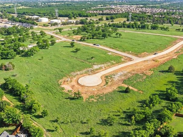 731 Sutton Lane , Copper Canyon, TX 76226