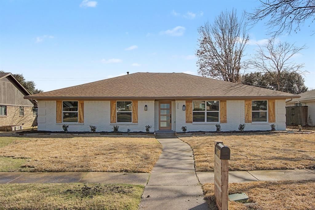 309 Woodcrest Drive, Richardson, TX 75080 Main Photo