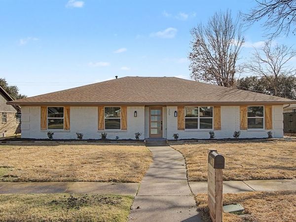 309 Woodcrest Drive, Richardson, TX 75080