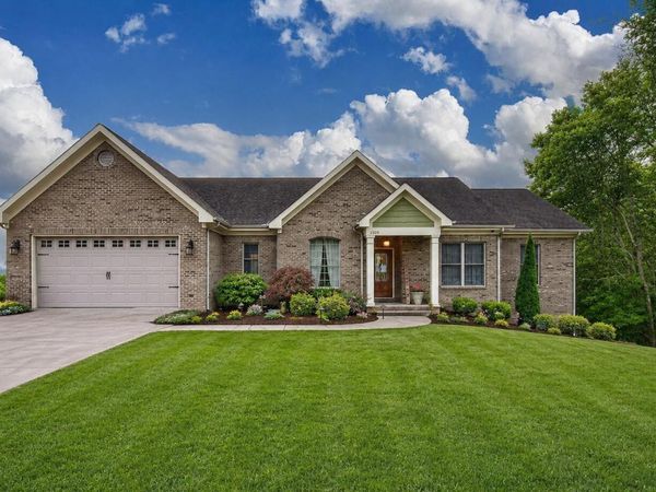 2325 Colonial View Road, Kingsport, TN 37663
