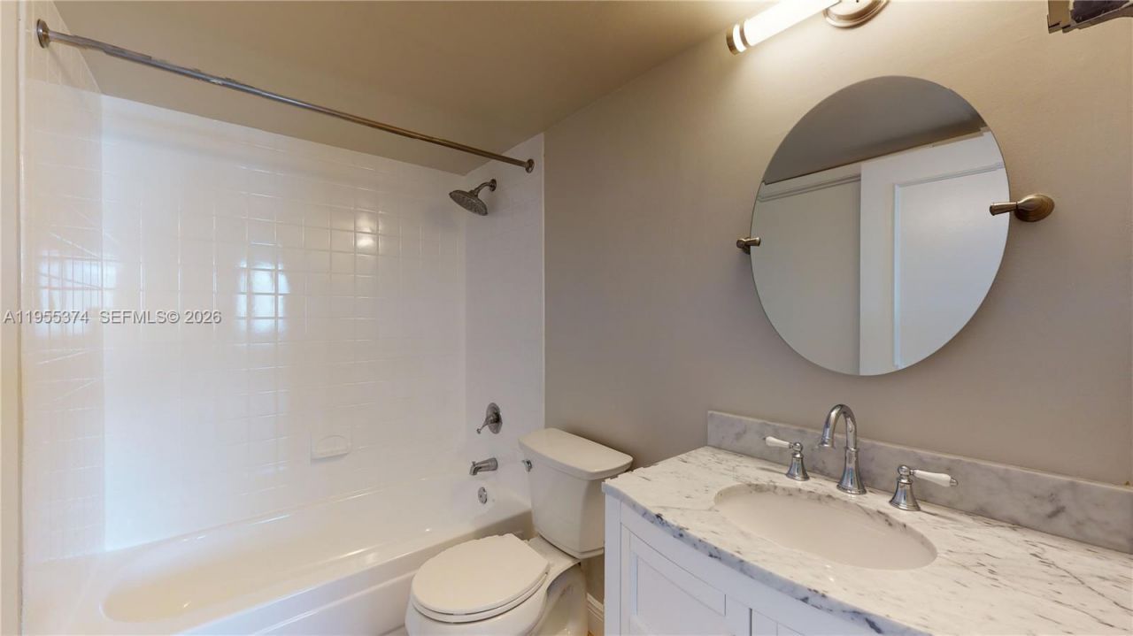 540 Brickell Key Dr, Unit 1111, Miami, FL 33131 Photo