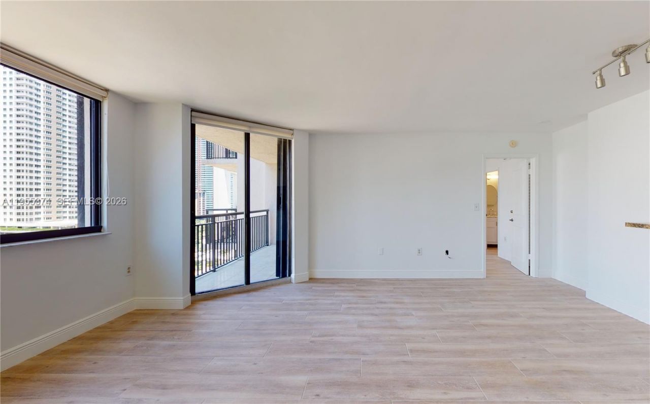 540 Brickell Key Dr, Unit 1111, Miami, FL 33131 Photo