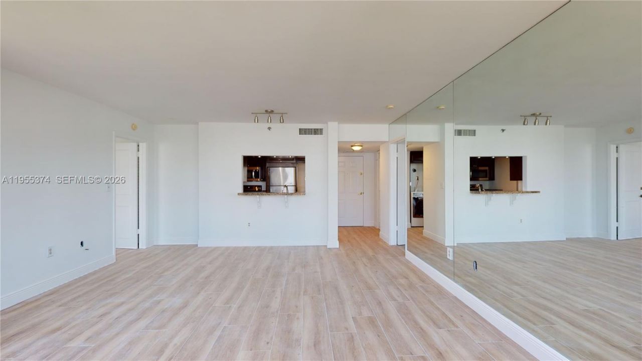 540 Brickell Key Dr, Unit 1111, Miami, FL 33131 Photo