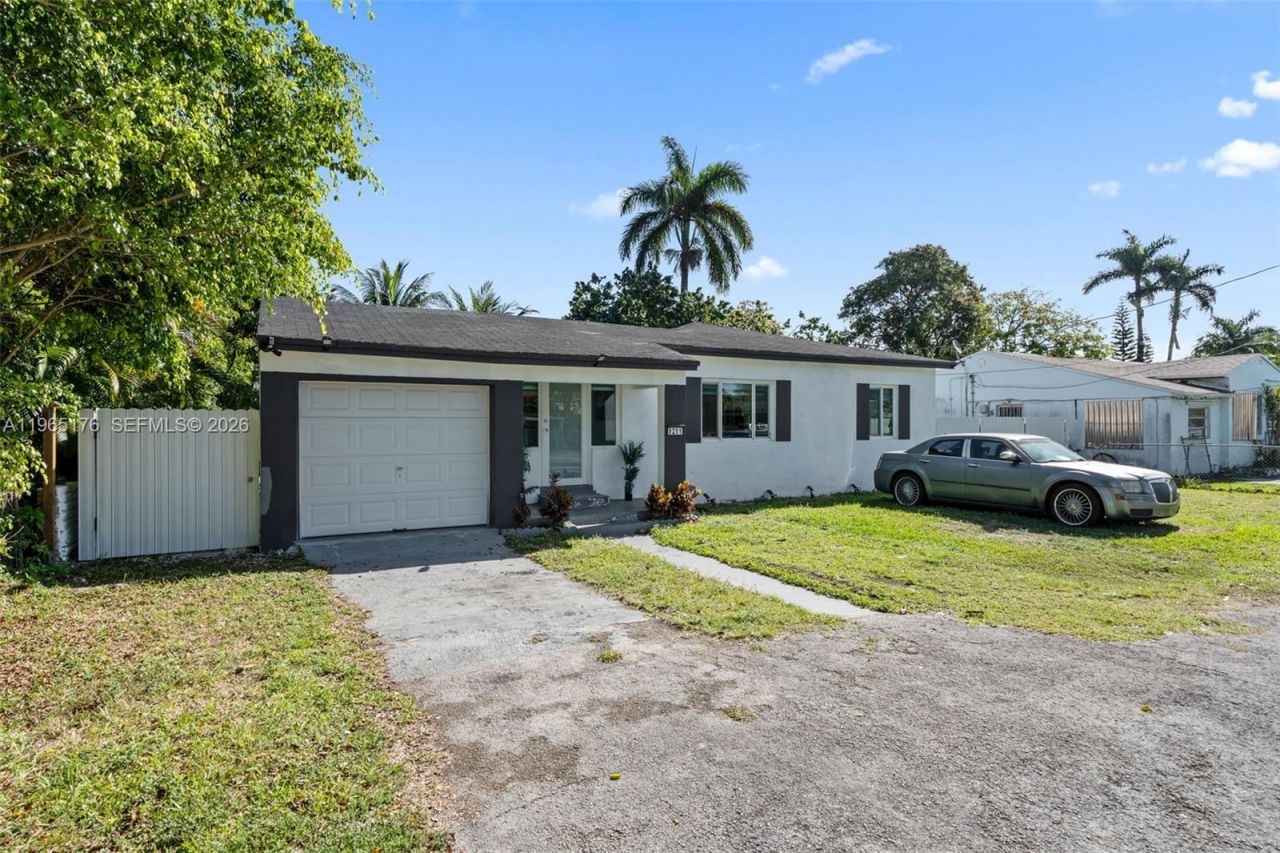 9251 Little River Blvd , Miami, FL 33147 Photo