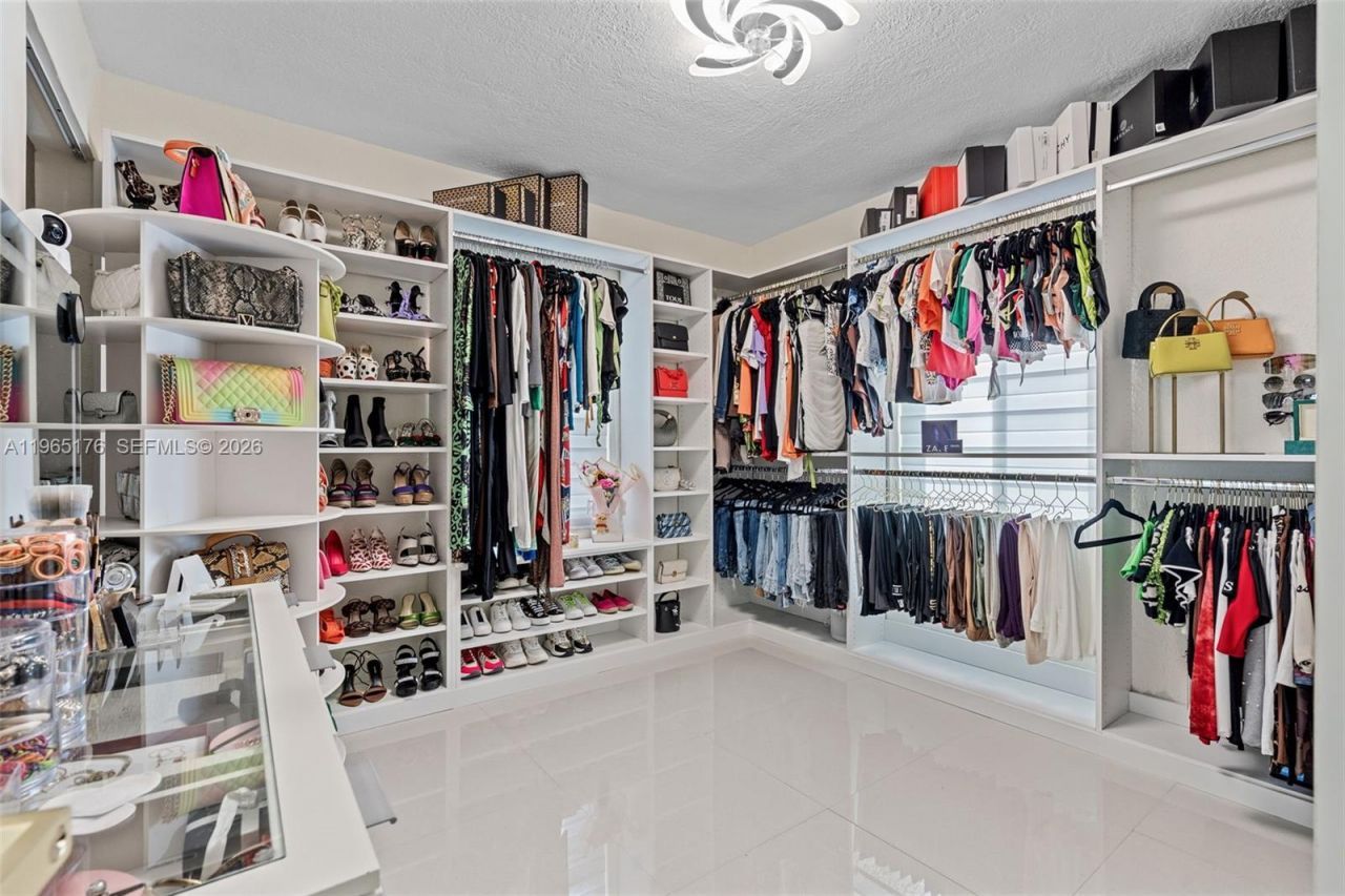 9251 Little River Blvd , Miami, FL 33147 Photo