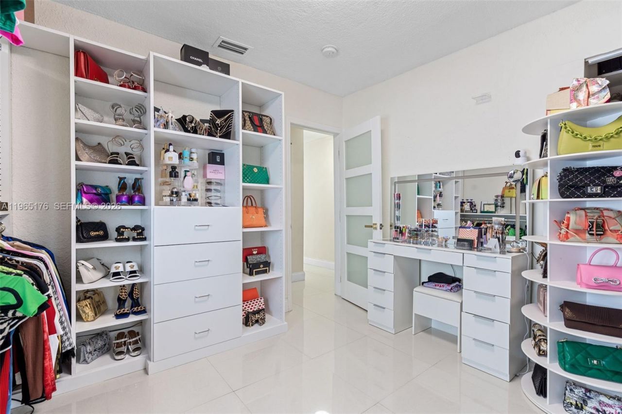 9251 Little River Blvd , Miami, FL 33147 Photo