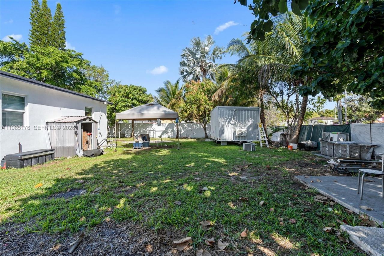 9251 Little River Blvd , Miami, FL 33147 Photo