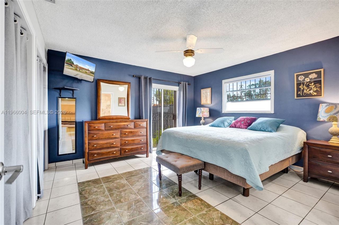 6501 SW 30th St, Miami, FL 33155 Photo