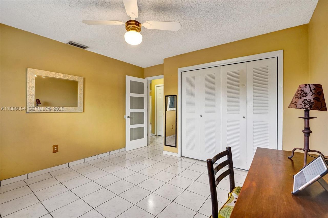 6501 SW 30th St, Miami, FL 33155 Photo
