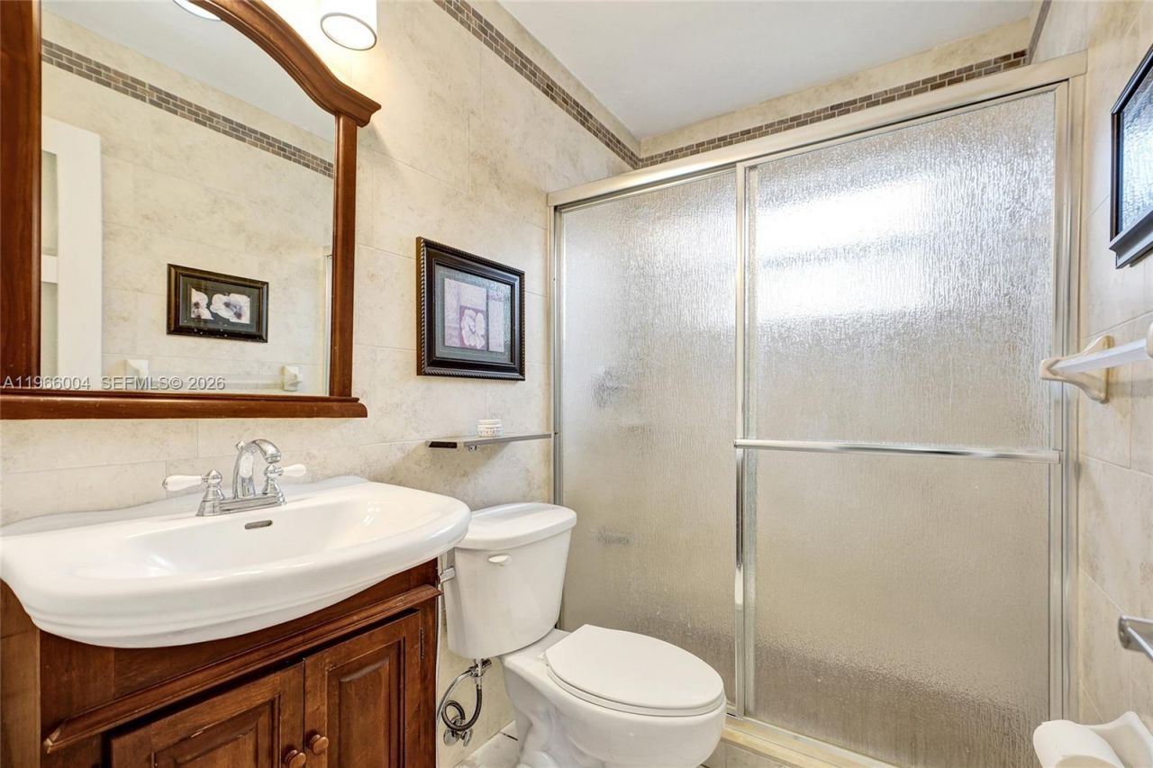 6501 SW 30th St, Miami, FL 33155 Photo