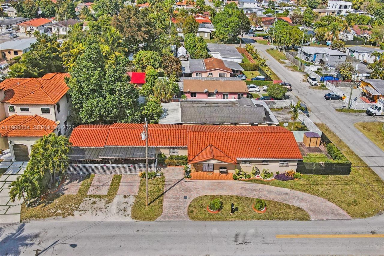 6501 SW 30th St, Miami, FL 33155 Photo