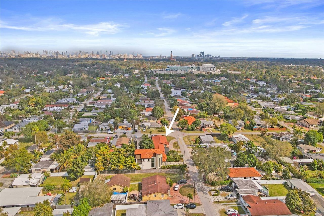 6501 SW 30th St, Miami, FL 33155 Photo