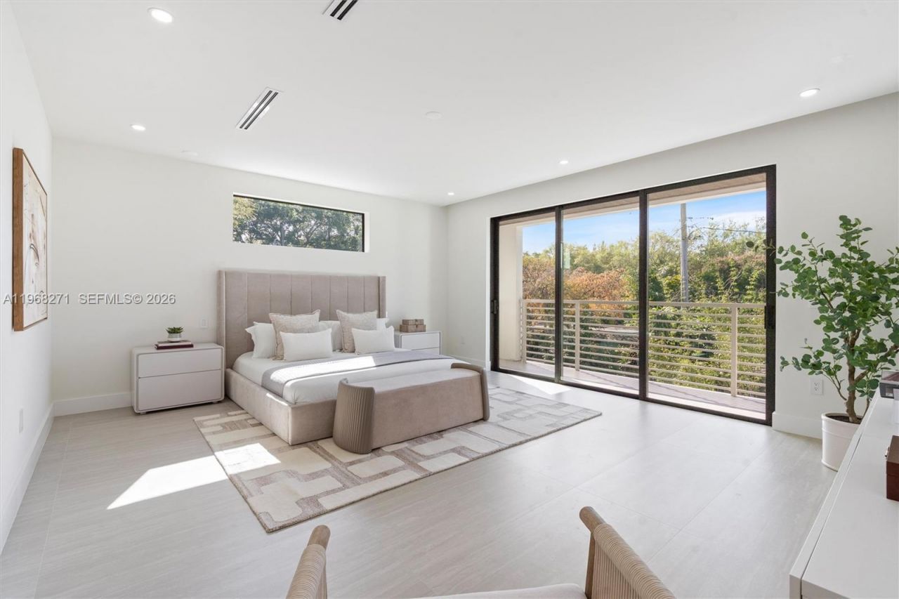 912 SE 13th St , Fort Lauderdale, FL 33316 Photo