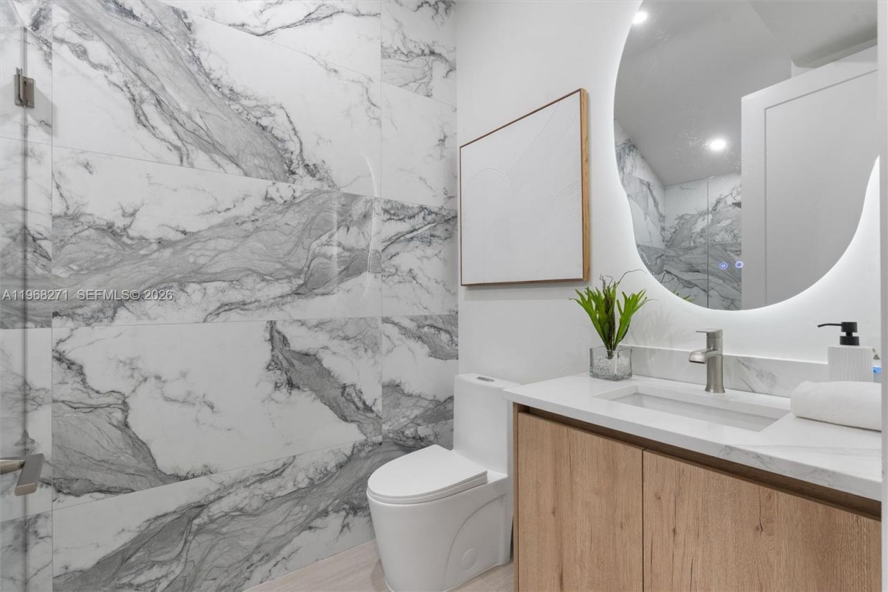 912 SE 13th St , Fort Lauderdale, FL 33316 Photo