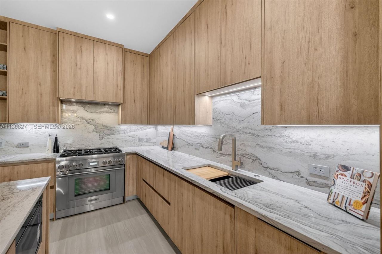 912 SE 13th St, Fort Lauderdale, FL 33316 Photo