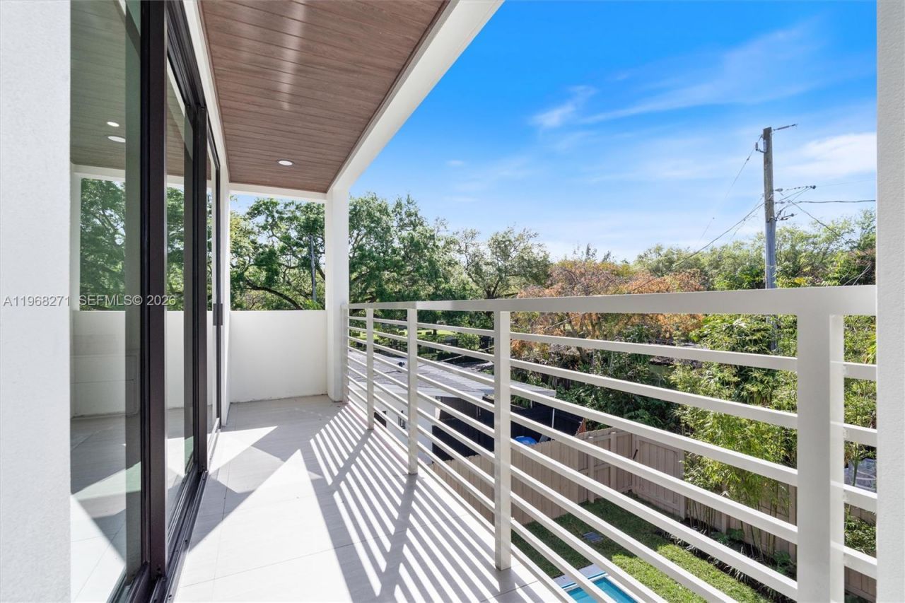 912 SE 13th St , Fort Lauderdale, FL 33316 Photo