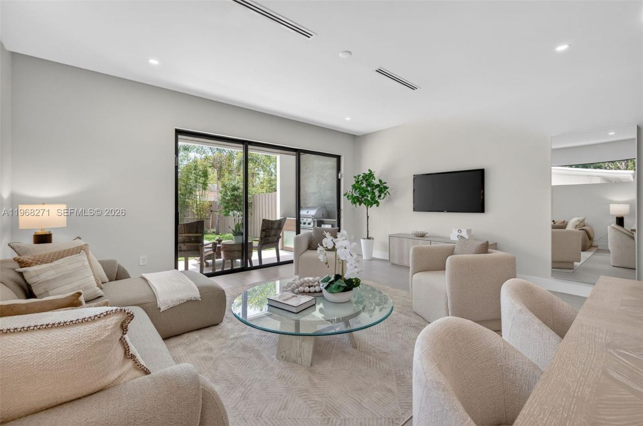 912 SE 13th St, Fort Lauderdale, FL 33316 Photo