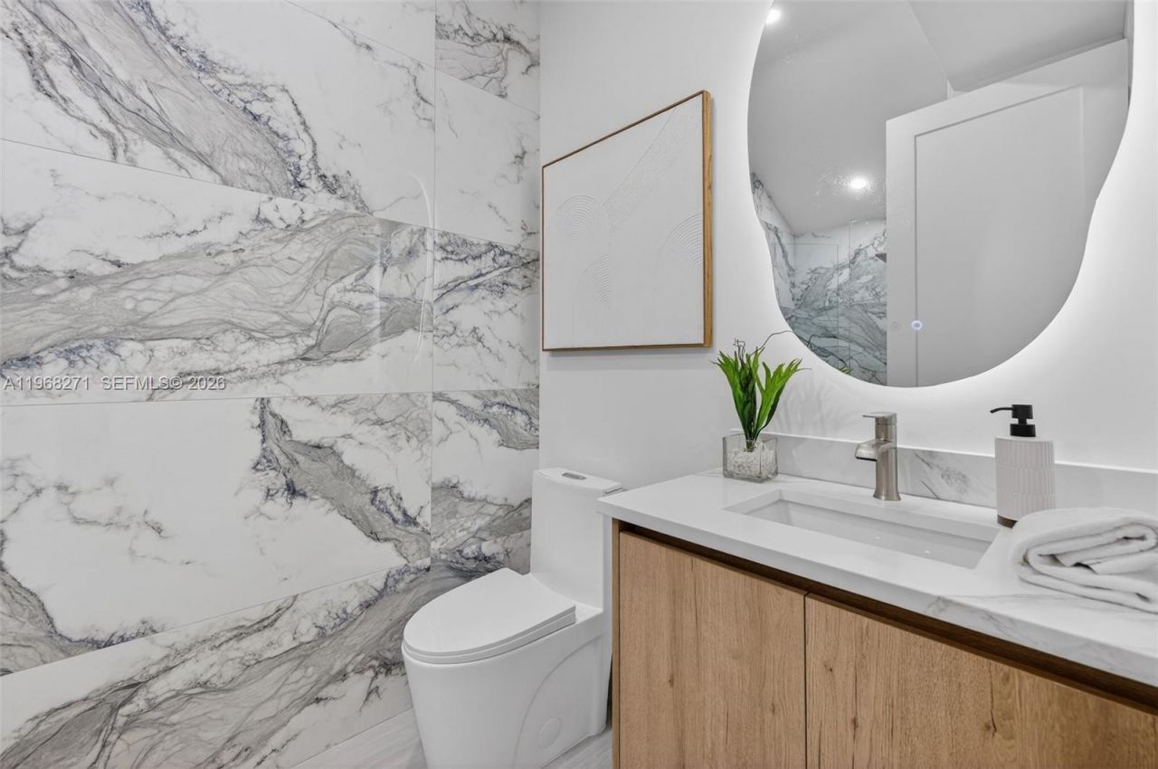 912 SE 13th St, Fort Lauderdale, FL 33316 Photo