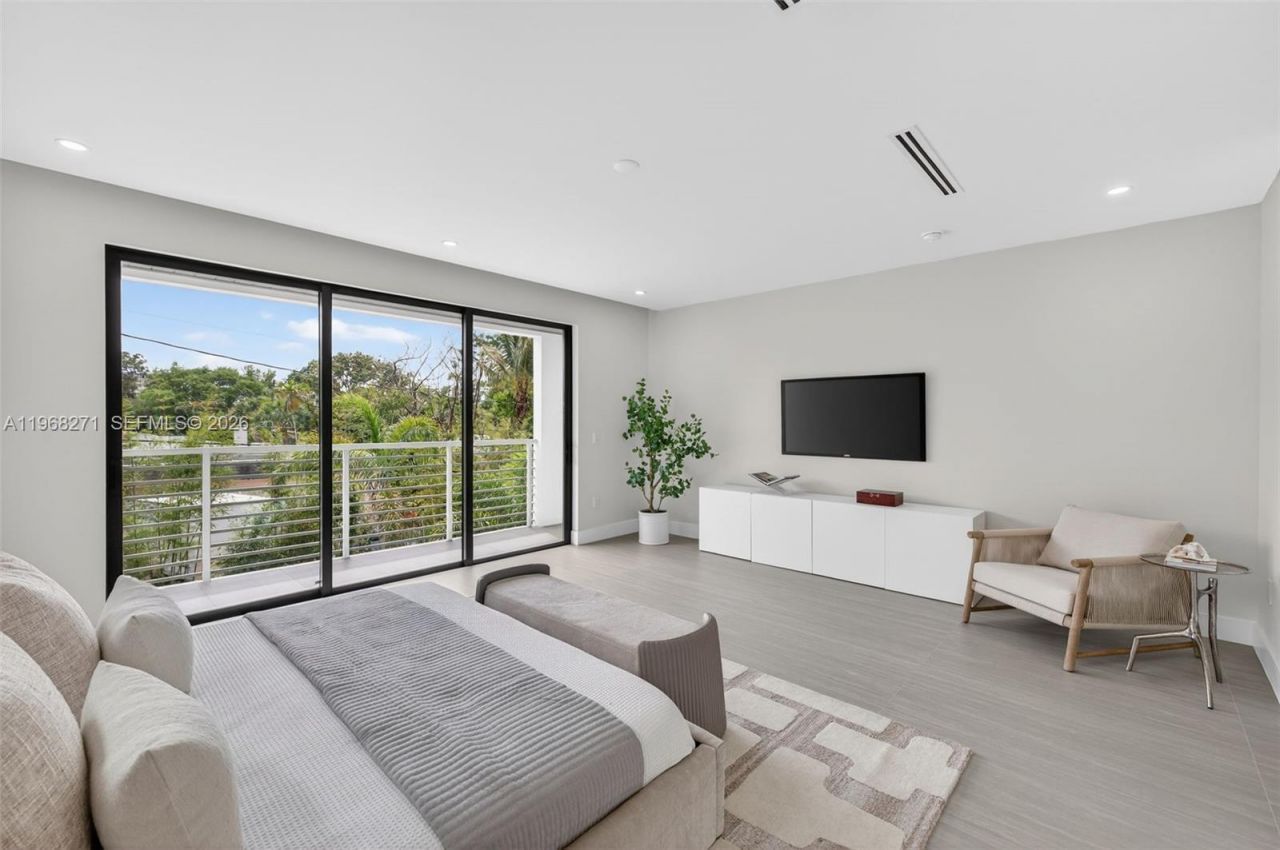 912 SE 13th St, Fort Lauderdale, FL 33316 Photo