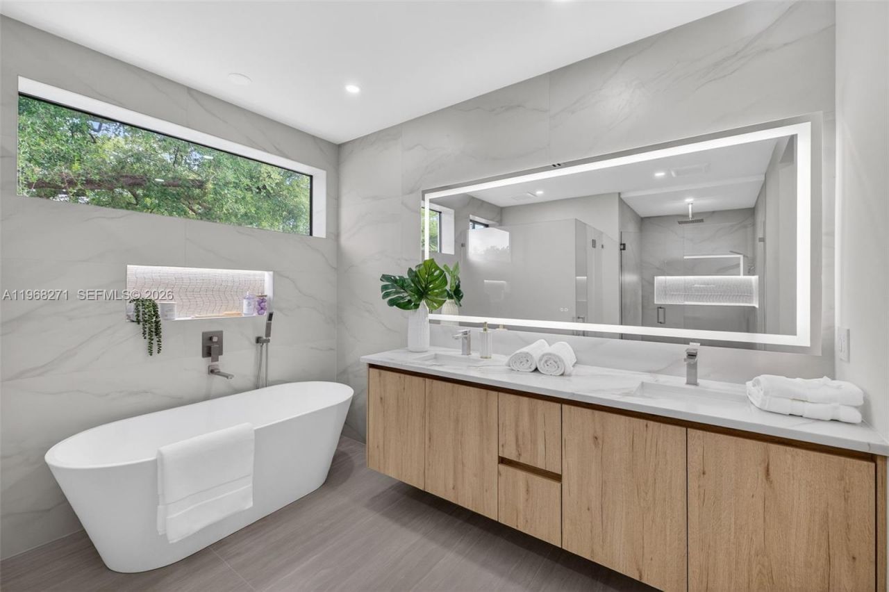 912 SE 13th St, Fort Lauderdale, FL 33316 Photo