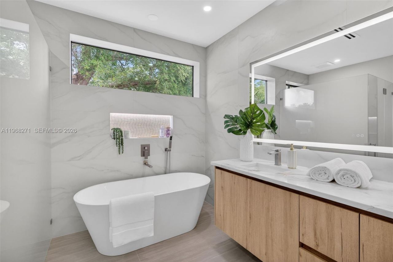 912 SE 13th St, Fort Lauderdale, FL 33316 Photo