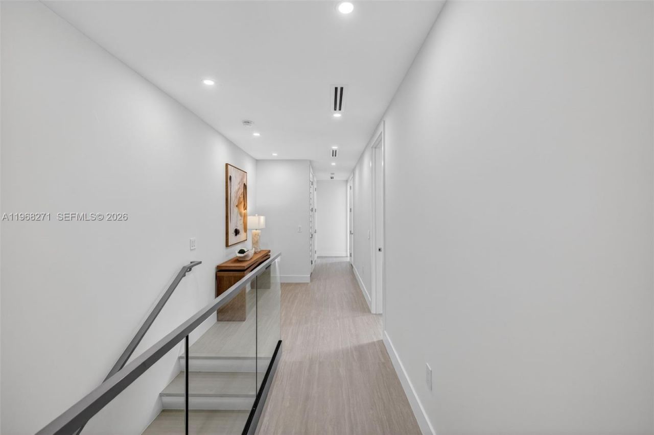 912 SE 13th St, Fort Lauderdale, FL 33316 Photo