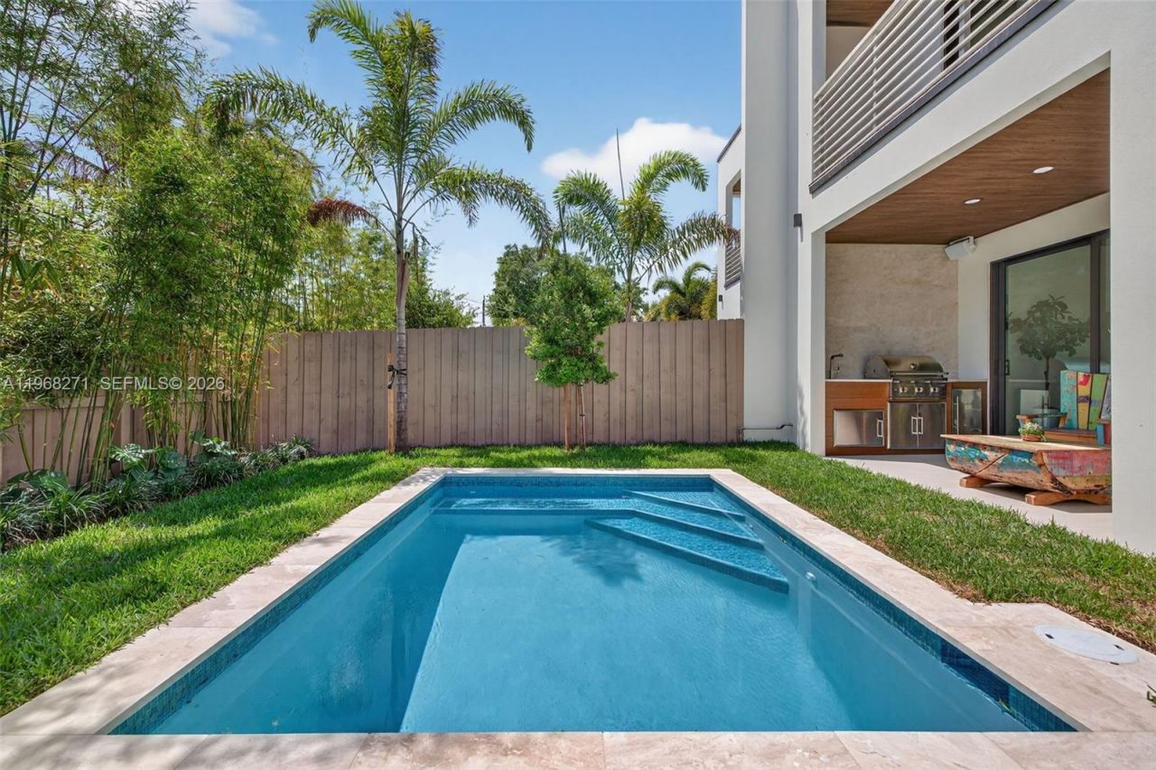 912 SE 13th St, Fort Lauderdale, FL 33316 Photo