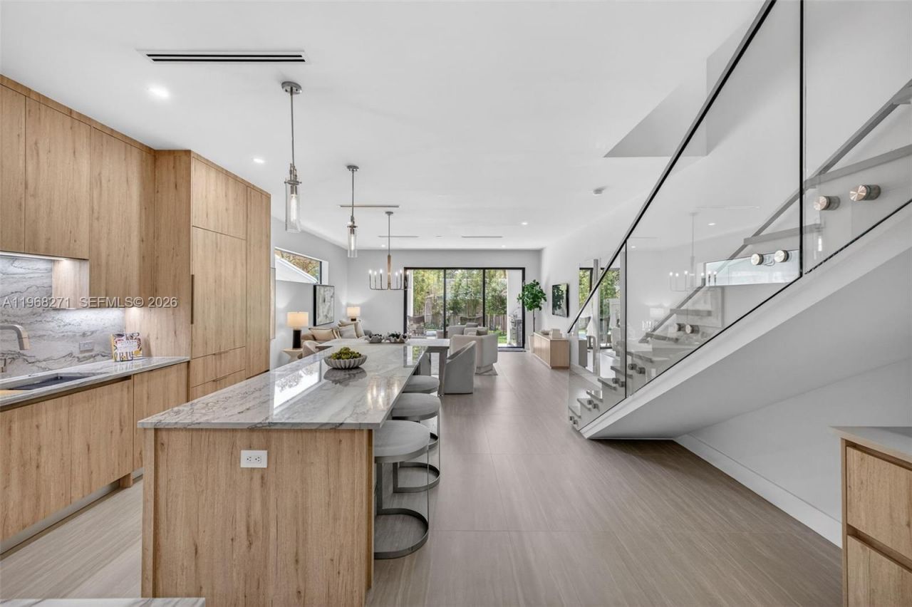 912 SE 13th St, Fort Lauderdale, FL 33316 Photo