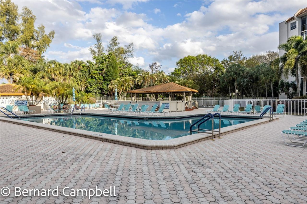 3940 Inverrary Blvd , Unit 403-A, Lauderhill, FL 33319 Photo