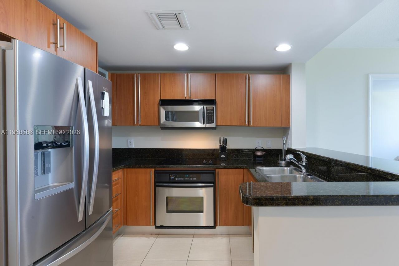 610 Clematis St , Unit 406, West Palm Beach, FL 33401 Photo
