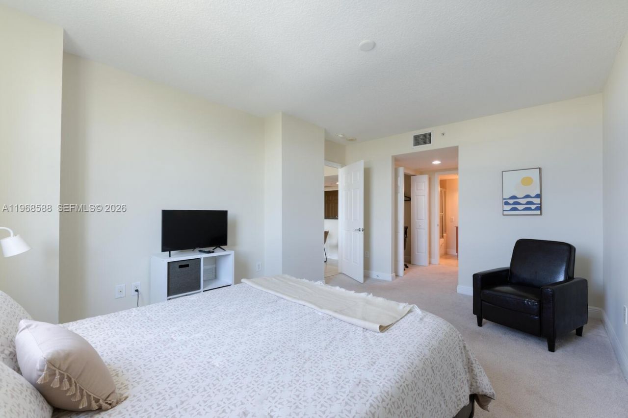 610 Clematis St , Unit 406, West Palm Beach, FL 33401 Photo