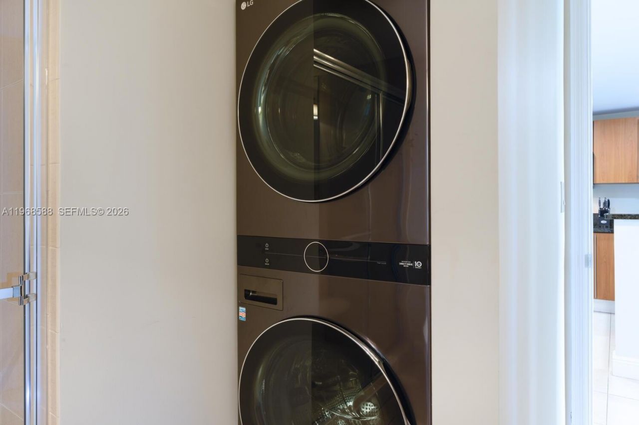 610 Clematis St , Unit 406, West Palm Beach, FL 33401 Photo