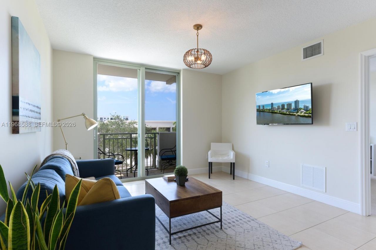 610 Clematis St , Unit 406, West Palm Beach, FL 33401 Photo