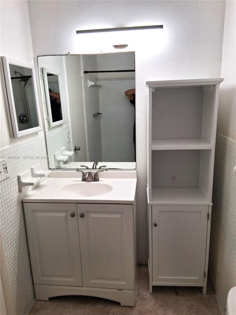 16801 NE 14th Ave , Unit 209, Miami, FL 33162 Photo