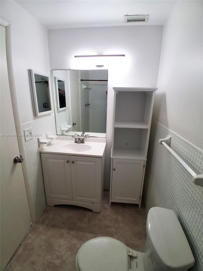 16801 NE 14th Ave , Unit 209, Miami, FL 33162 Photo