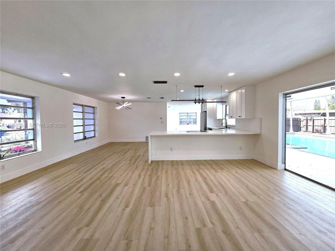 11101 NW 19th St, Pembroke Pines, FL 33026 Photo