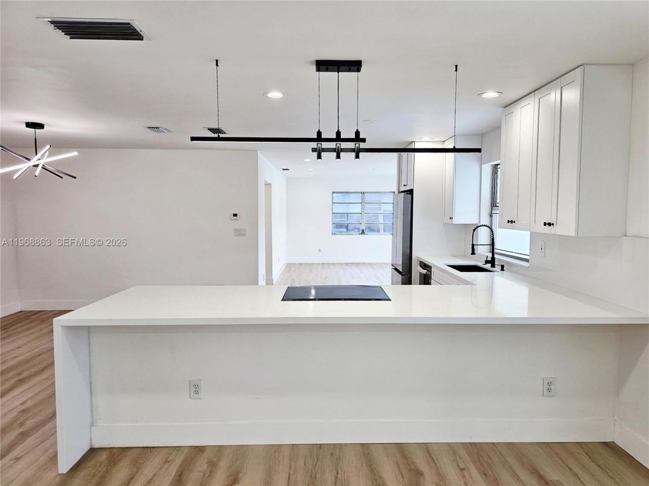 11101 NW 19th St, Pembroke Pines, FL 33026 Photo