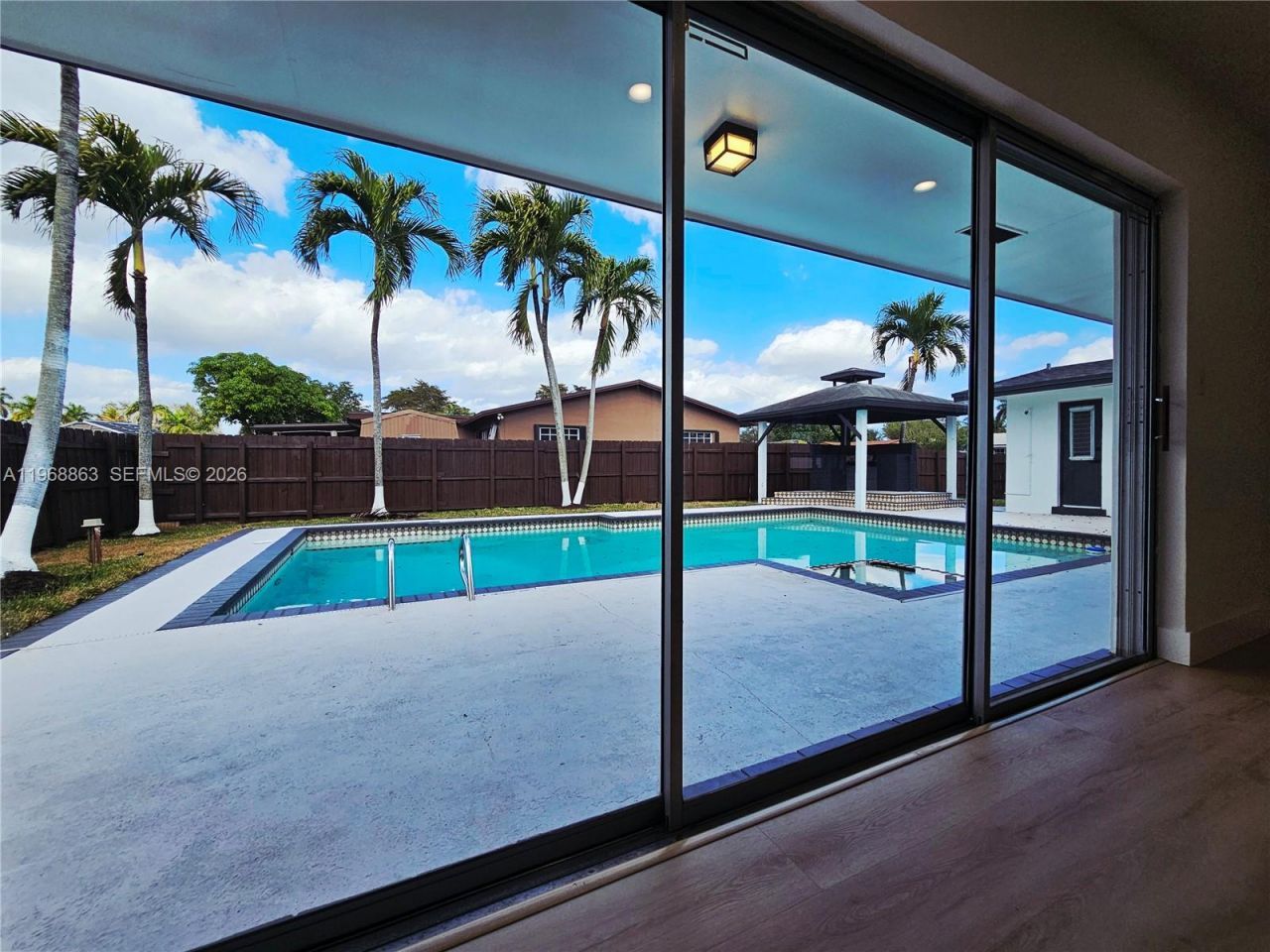 11101 NW 19th St, Pembroke Pines, FL 33026 Photo