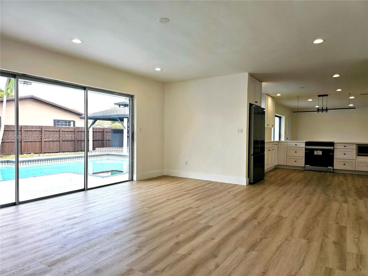 11101 NW 19th St, Pembroke Pines, FL 33026 Photo