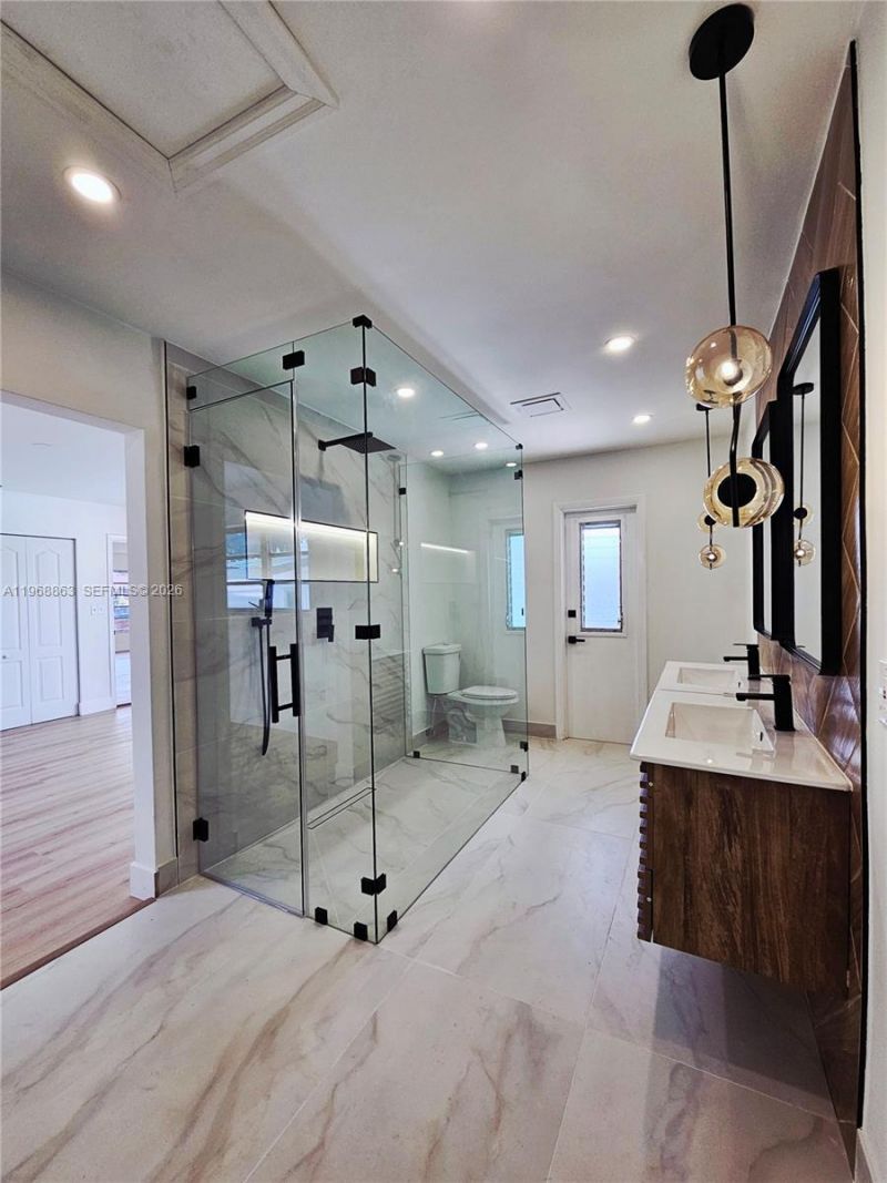 11101 NW 19th St, Pembroke Pines, FL 33026 Photo