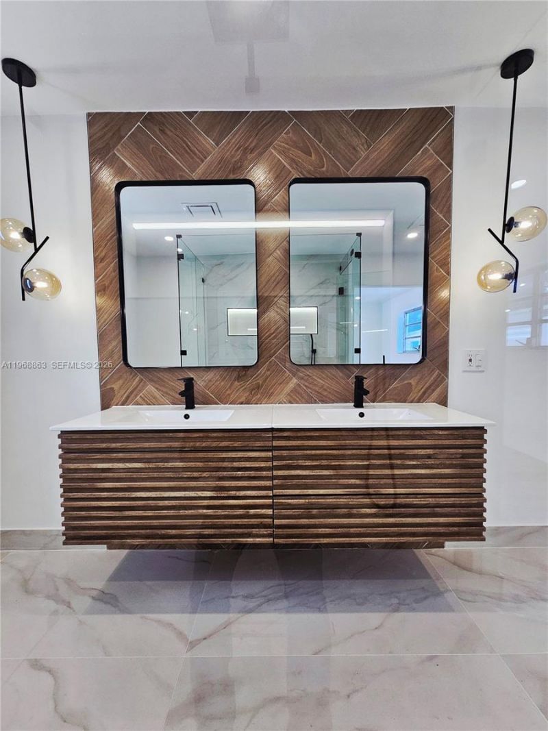 11101 NW 19th St, Pembroke Pines, FL 33026 Photo