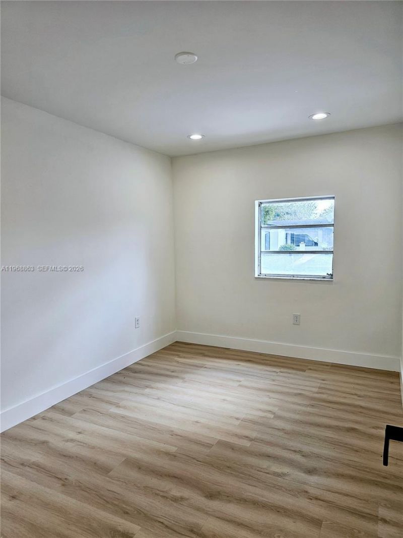 11101 NW 19th St, Pembroke Pines, FL 33026 Photo