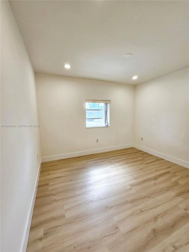 11101 NW 19th St, Pembroke Pines, FL 33026 Photo