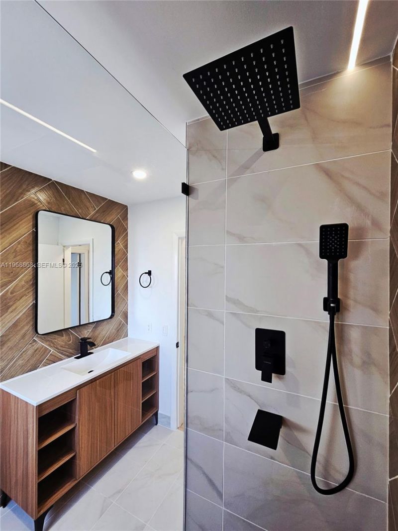 11101 NW 19th St, Pembroke Pines, FL 33026 Photo