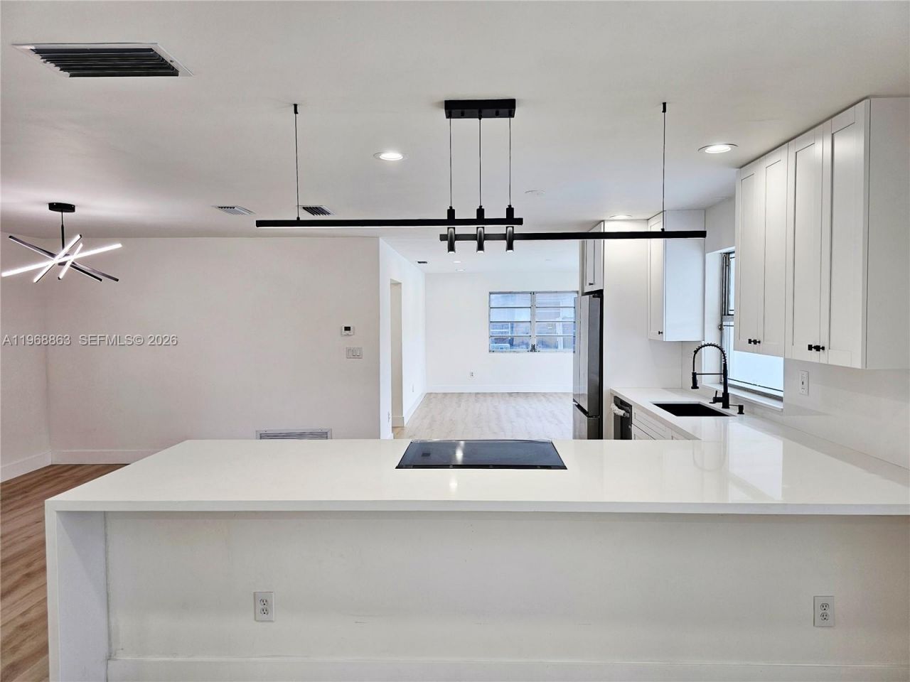 11101 NW 19th St, Pembroke Pines, FL 33026 Photo