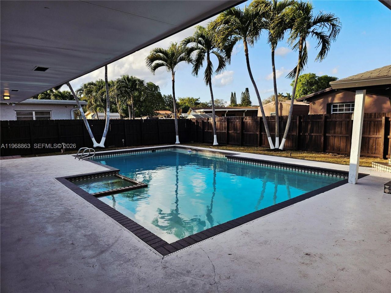 11101 NW 19th St, Pembroke Pines, FL 33026 Photo